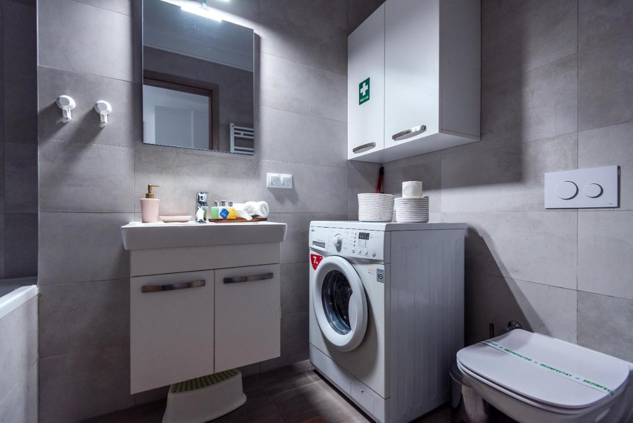 브라쇼브 Lovely Chic Studio, On A Beautiful Promenade 아파트 외부 사진
